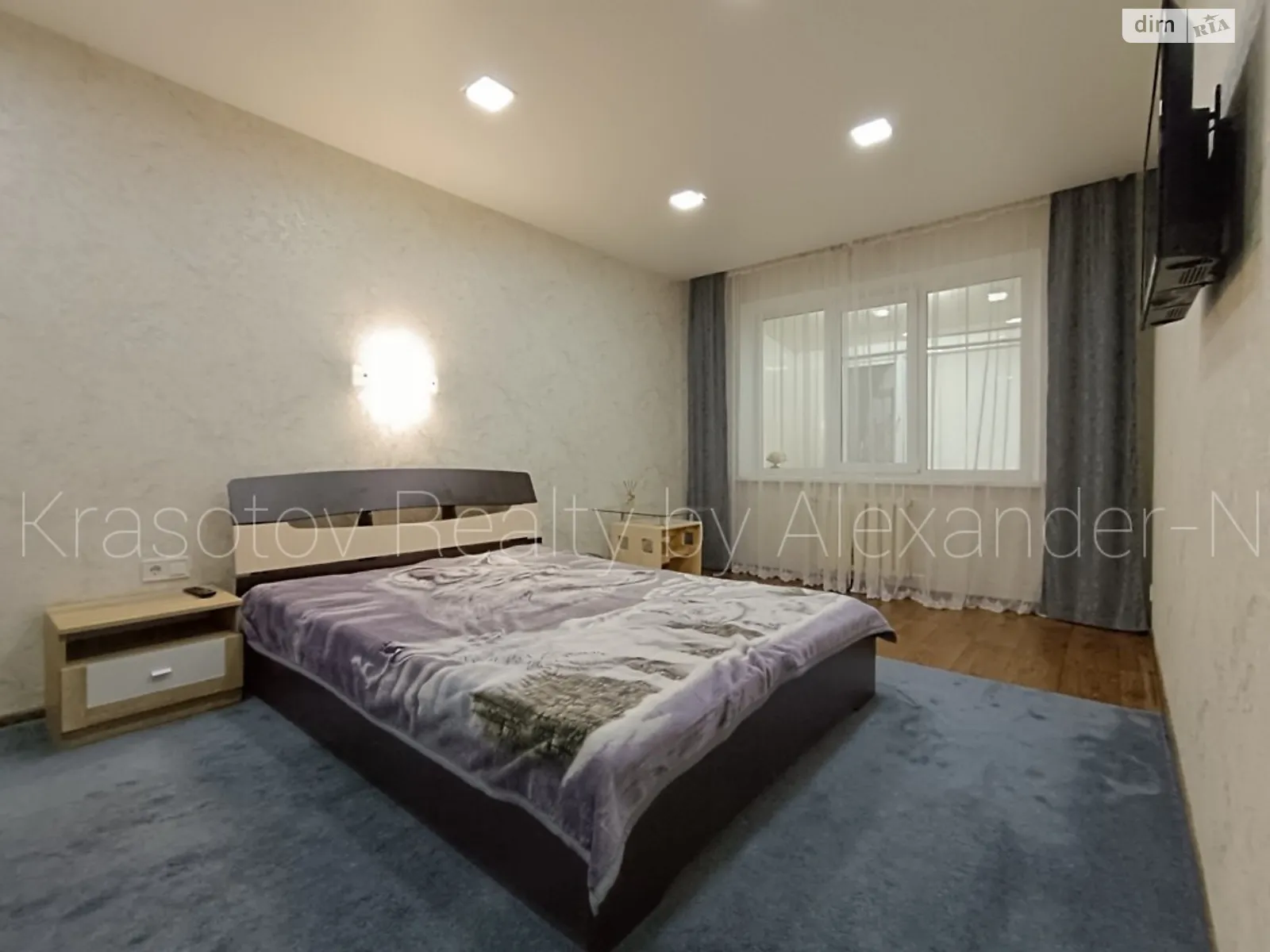 Продается 1-комнатная квартира 43 кв. м в Одессе - фото 1
