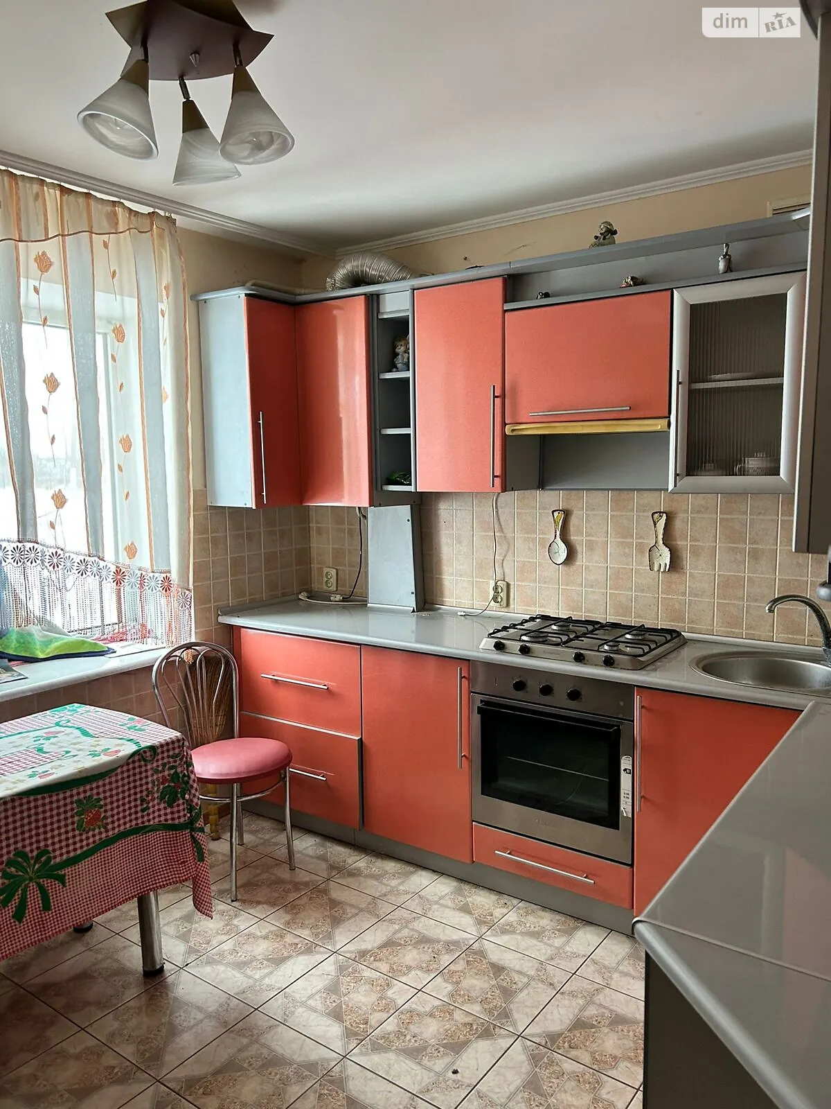 Продається 2-кімнатна квартира 55 кв. м у Зборові, цена: 28000 $