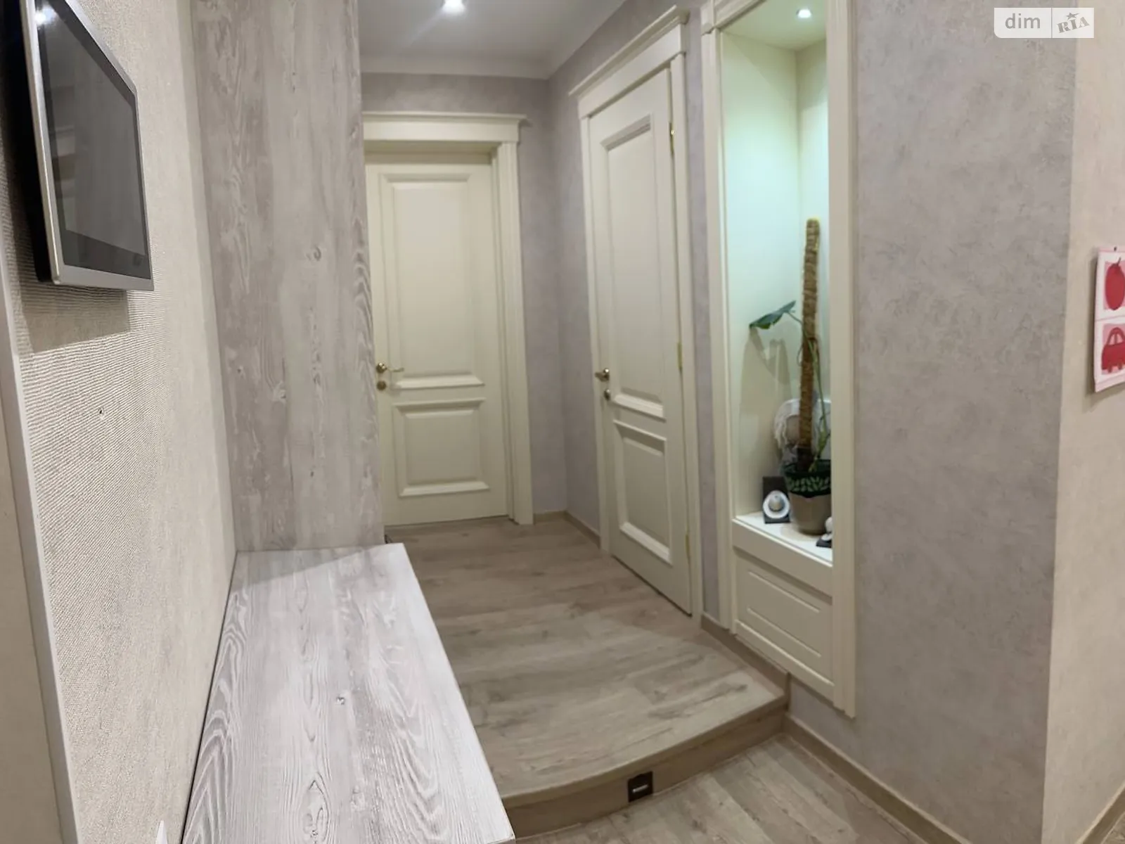 Продается 3-комнатная квартира 104.7 кв. м в Одессе - фото 2