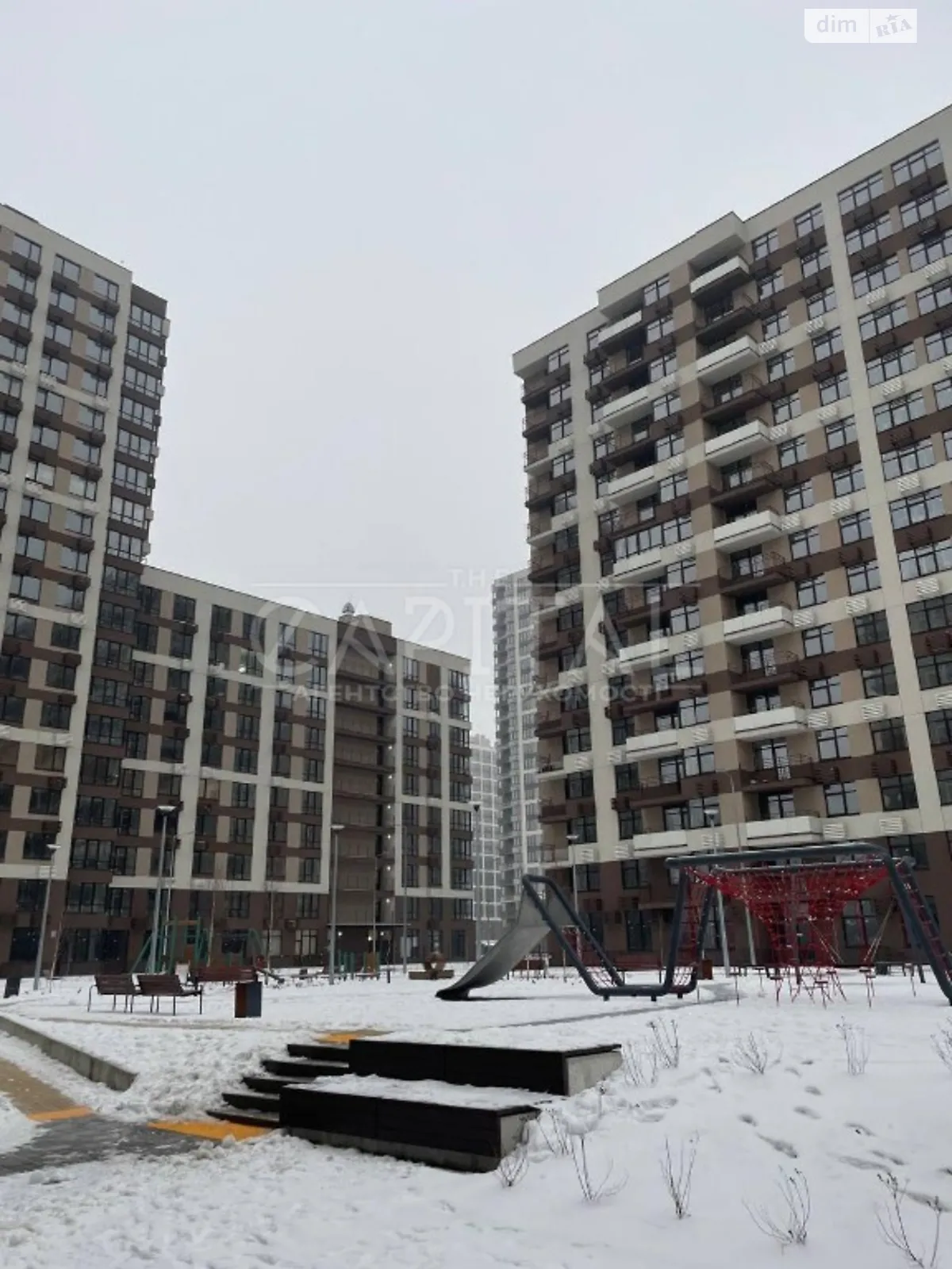 Продается офис 108 кв. м в бизнес-центре, цена: 262500 $ - фото 1