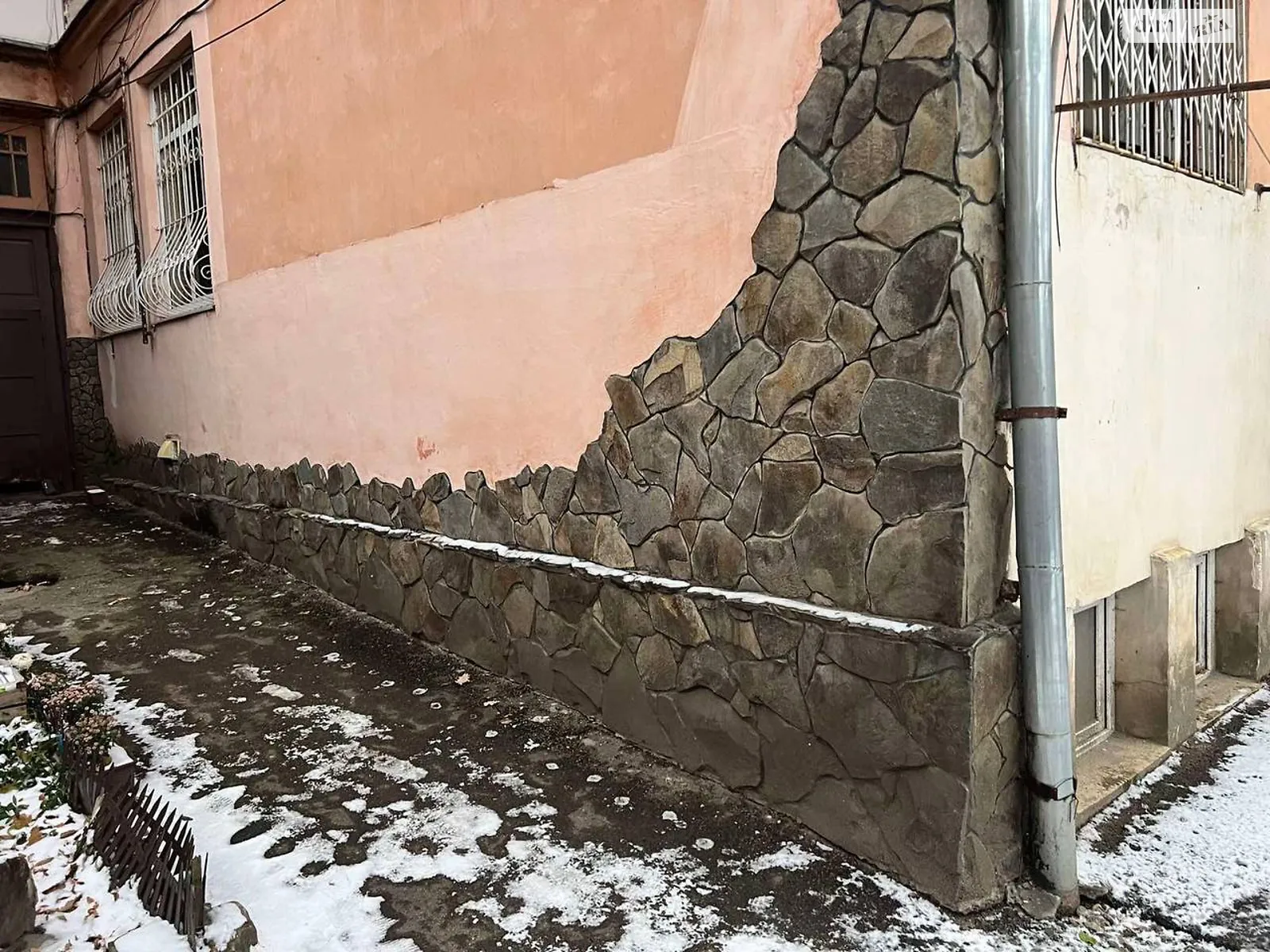 ул. Кобылянской Ольги, 43 Центр Черновцы, цена: 45000 $ - фото 1