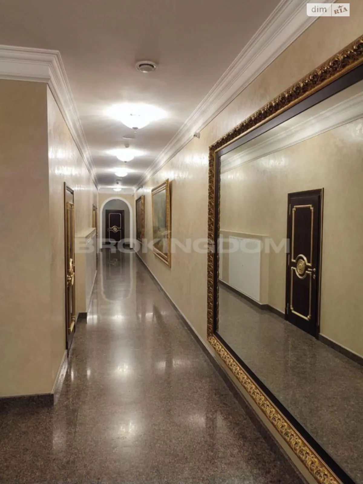 Сдается в аренду 1-комнатная квартира 73 кв. м в Киеве - фото 2