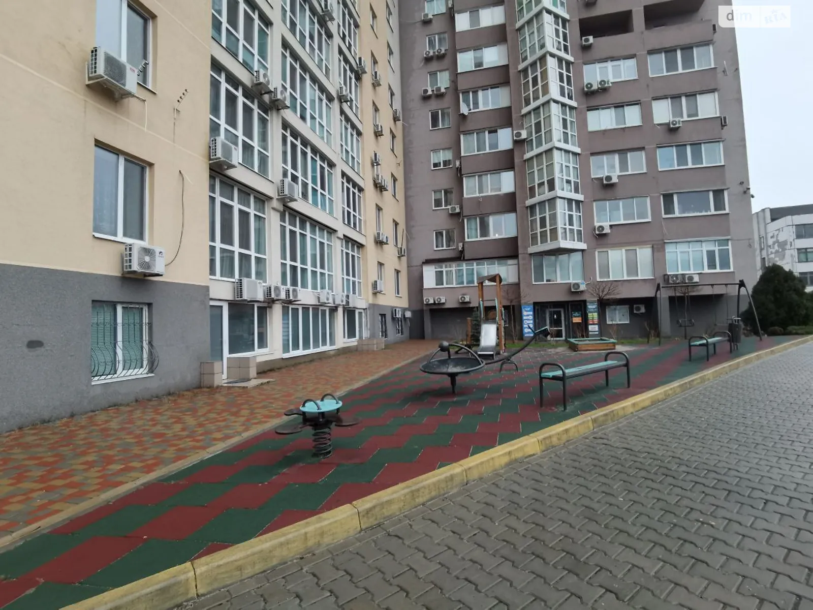 Продається 2-кімнатна квартира 59 кв. м у Дніпрі, вул. Мандриківська, 51Л корпус 4 - фото 1