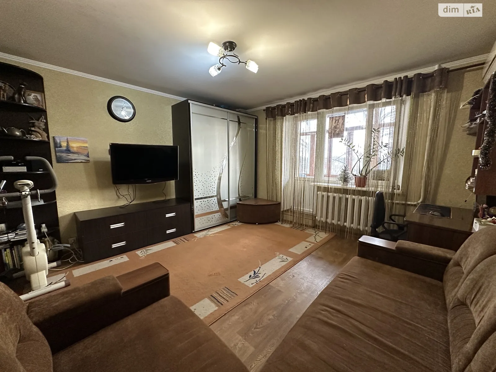 Продається 3-кімнатна квартира 64.7 кв. м у Миколаєві, вул. Чкалова (Центр)