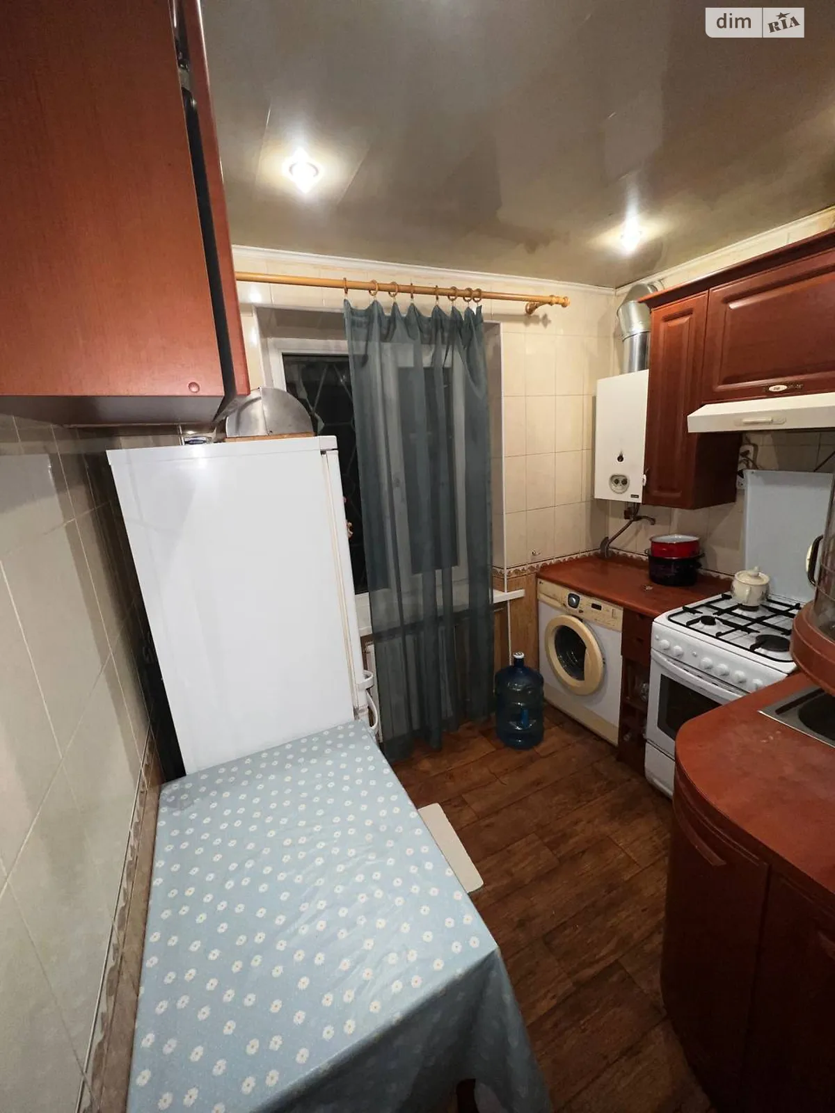 Продается 3-комнатная квартира 56 кв. м в Днепре, цена: 36000 $