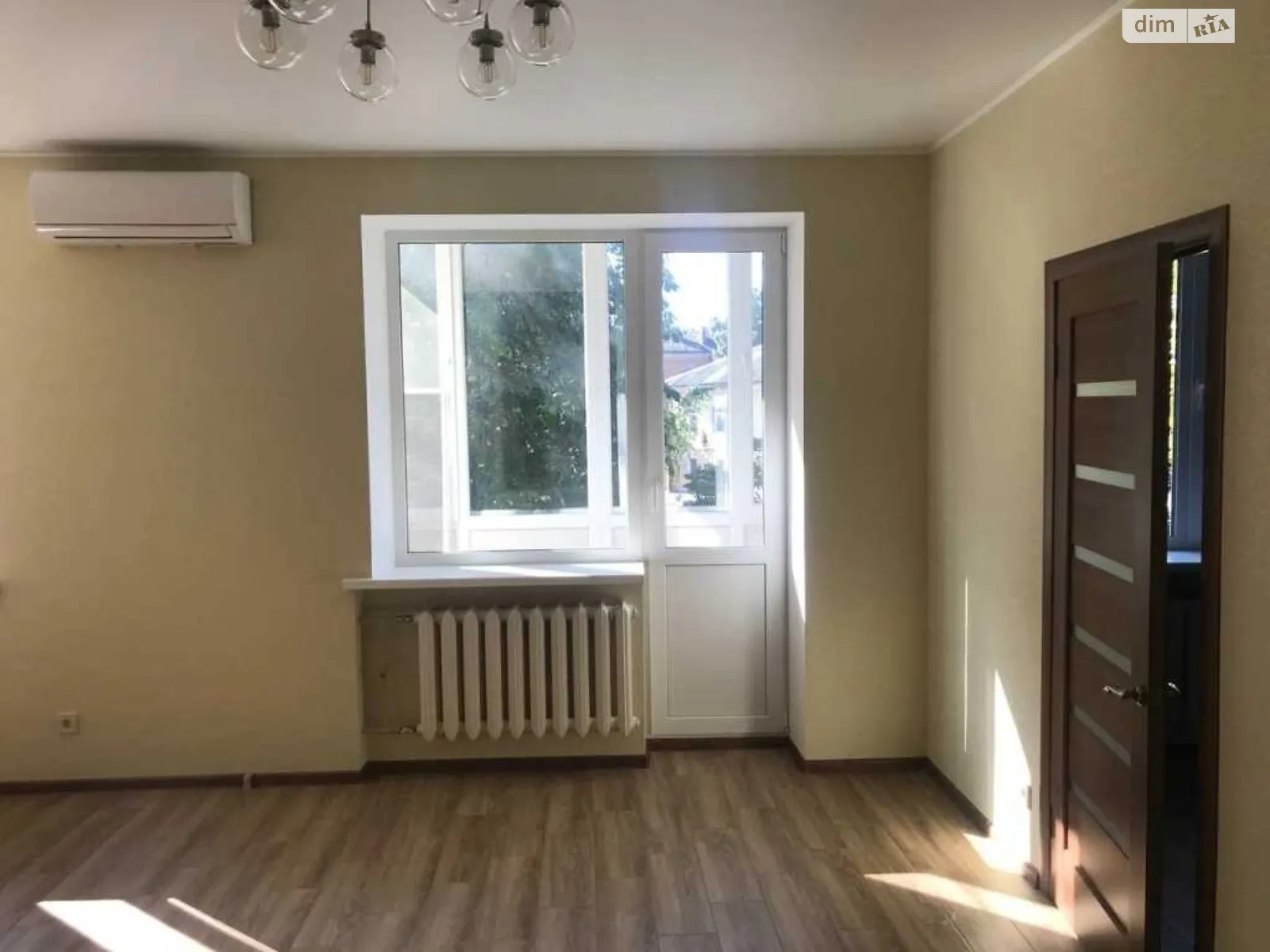 Продается 2-комнатная квартира 41.6 кв. м в Полтаве, цена: 56800 $