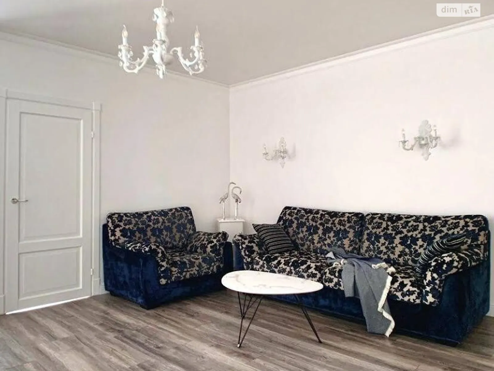 Продается 3-комнатная квартира 96 кв. м в Киеве, ул. Маккейна Джона, 7 - фото 1