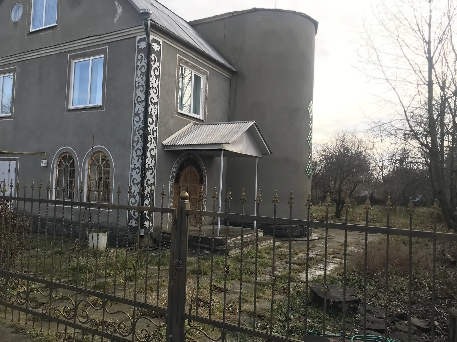 Продається будинок 2 поверховий 280 кв. м з каміном, цена: 26000 $