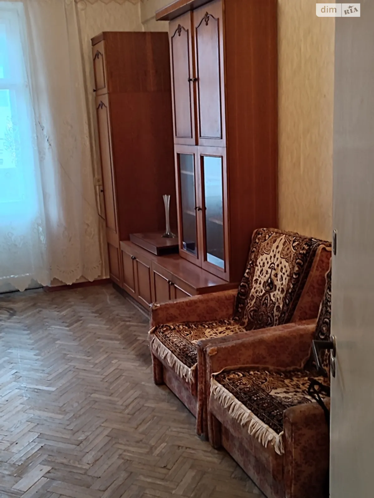 Продается комната 320 кв. м в Киеве, цена: 16500 $