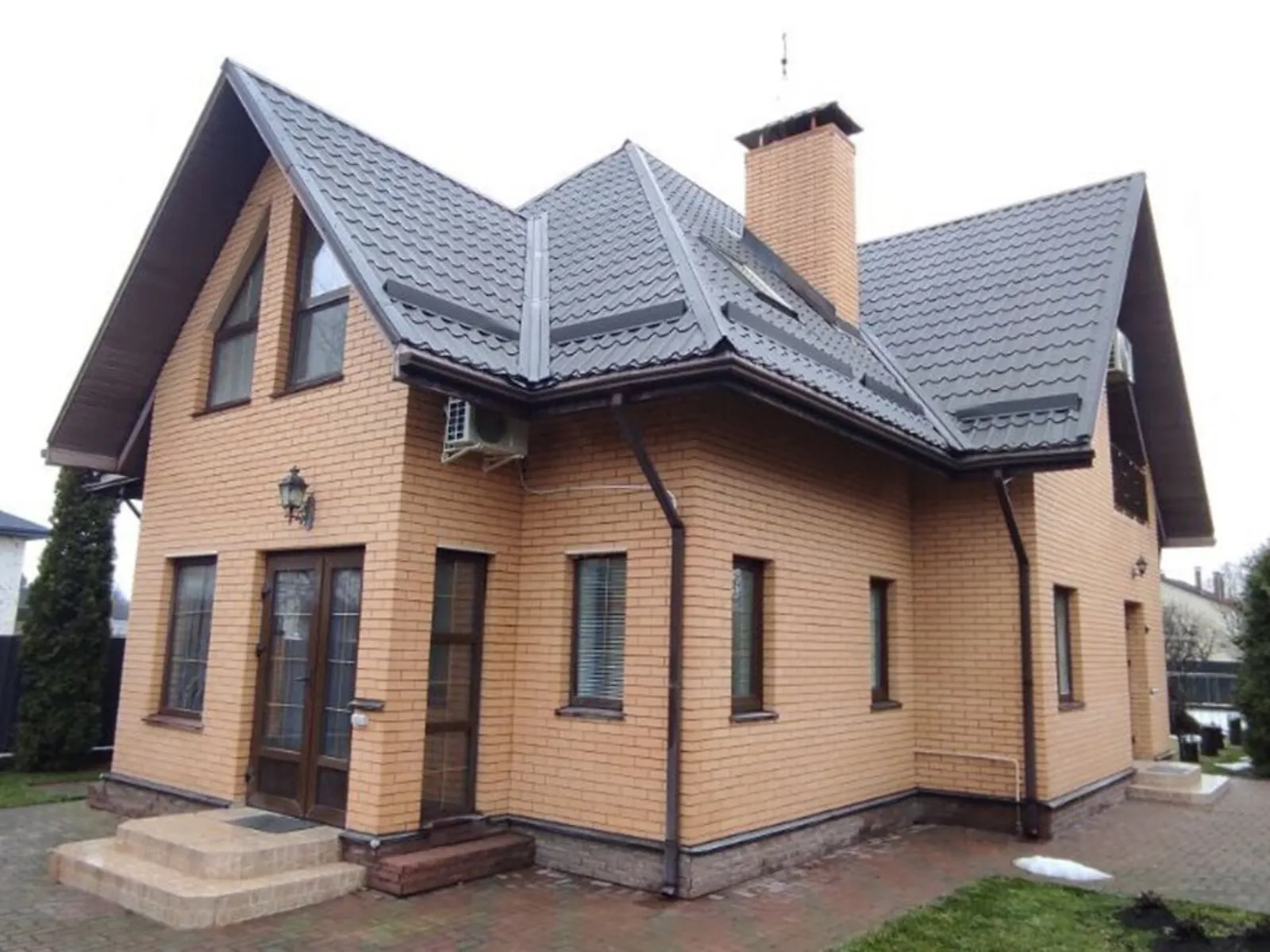 Продається будинок 2 поверховий 152 кв. м з гаражем, цена: 215000 $ - фото 1