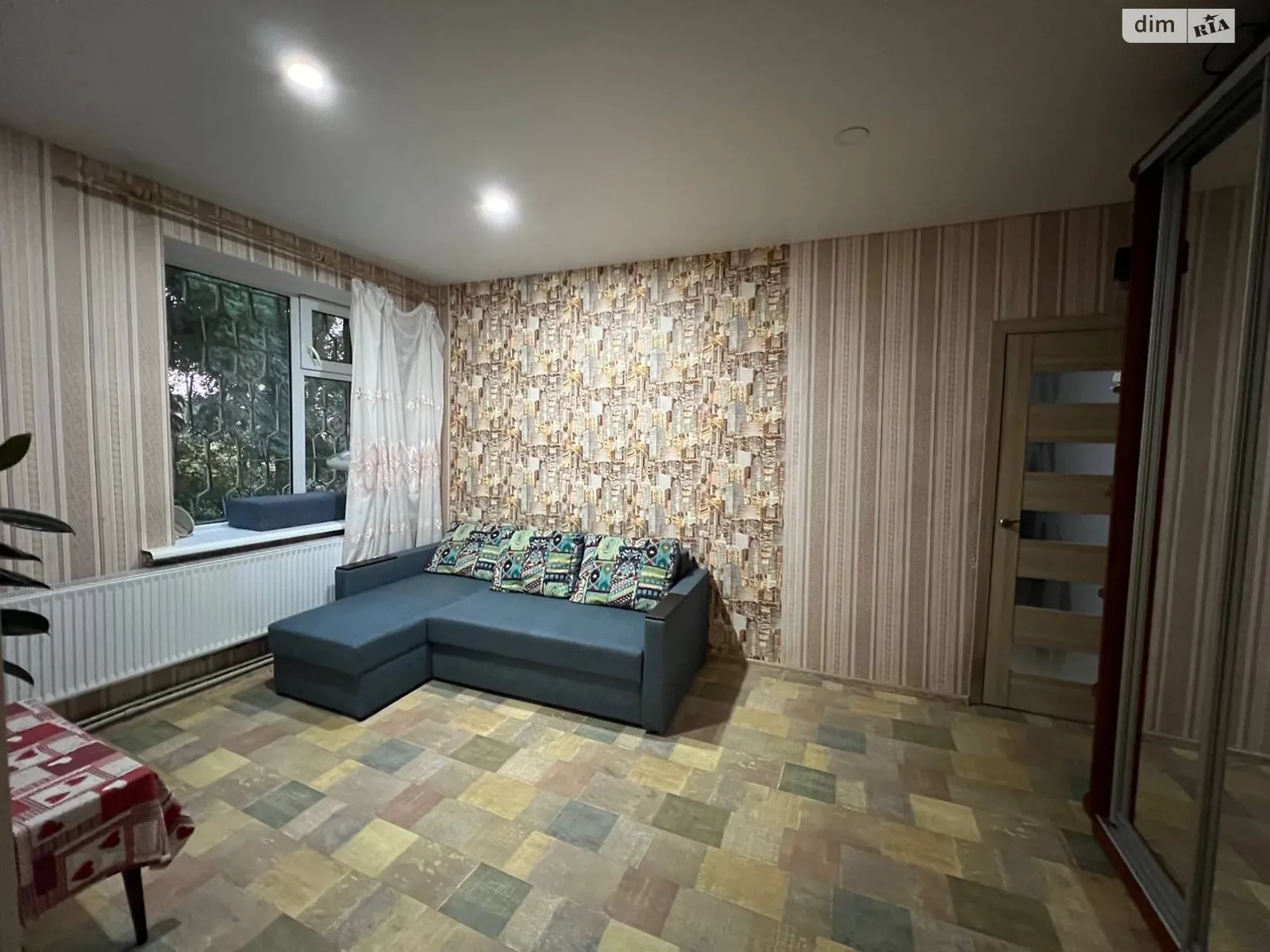 Продается 2-комнатная квартира 39 кв. м в Полтаве, цена: 40000 $