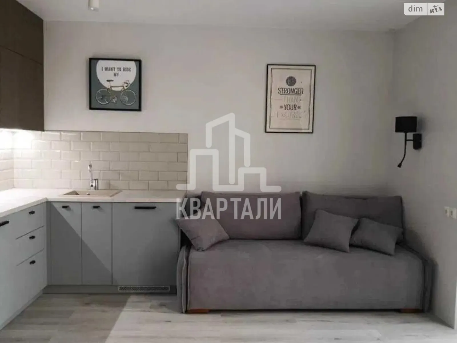 Продается 1-комнатная квартира 33 кв. м в Киеве, ул. Семьи Кульженков, 37 - фото 1