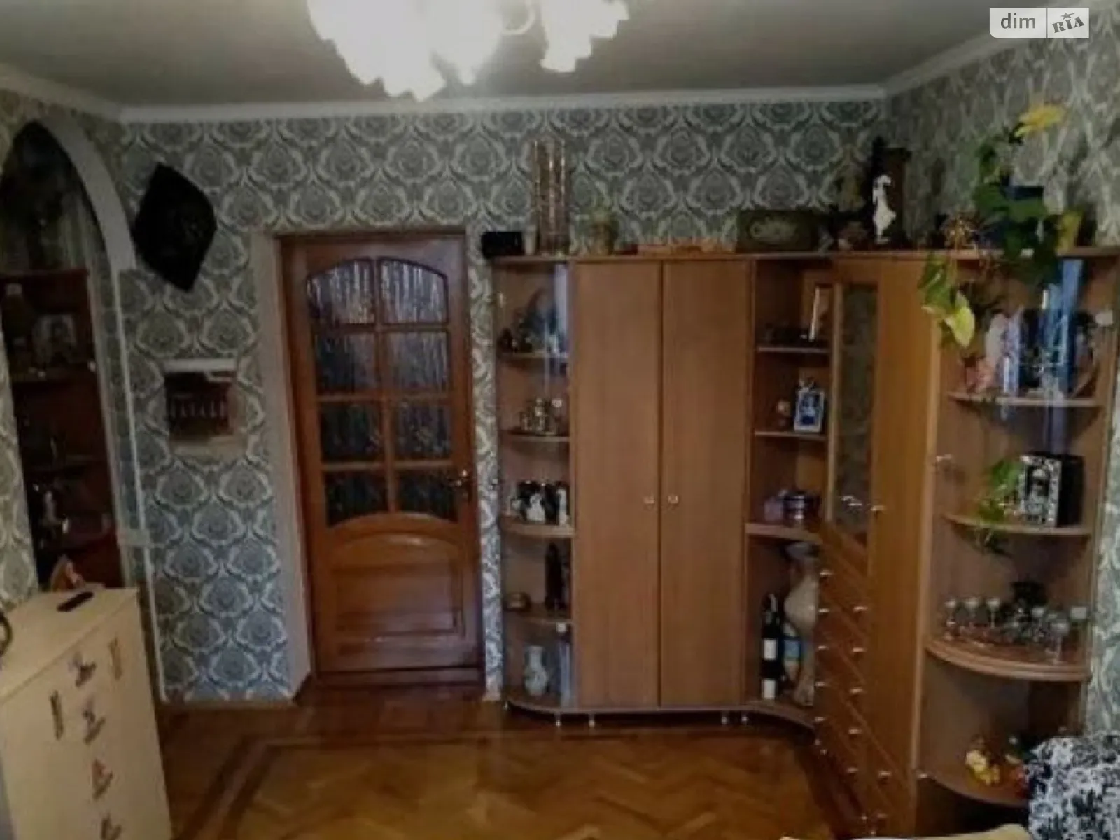 Продается 3-комнатная квартира 60 кв. м в Одессе, ул. Генерала Петрова
