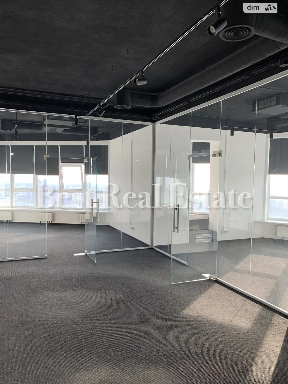 Продается офис 230.5 кв. м в бизнес-центре - фото 4