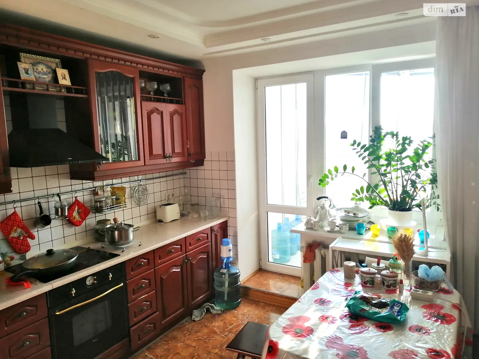 Продается 3-комнатная квартира 118 кв. м в Киеве, ул. Александра Лазаревского(Минина), 9