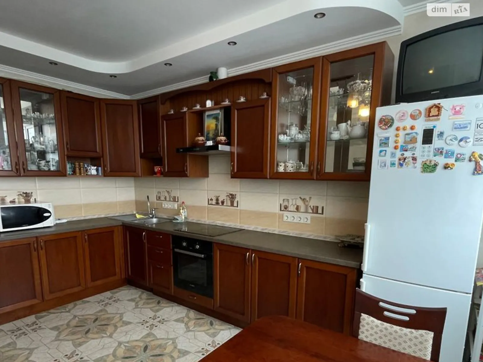 Продается 3-комнатная квартира 107 кв. м в Киеве, просп. Алишера Навои, 69 - фото 1