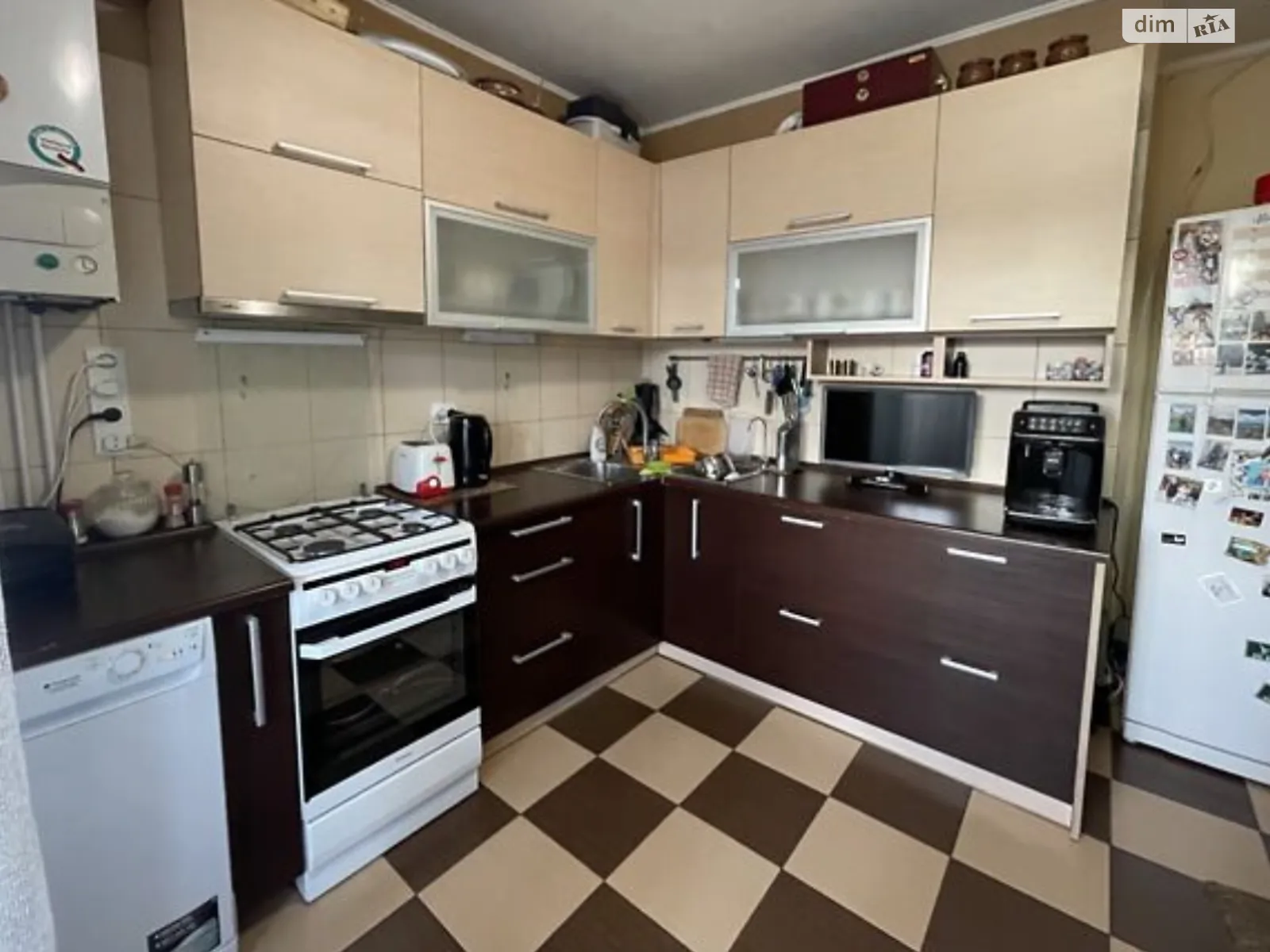 3-кімнатна квартира 76 кв. м у Тернополі, вул. Карпенка - фото 1