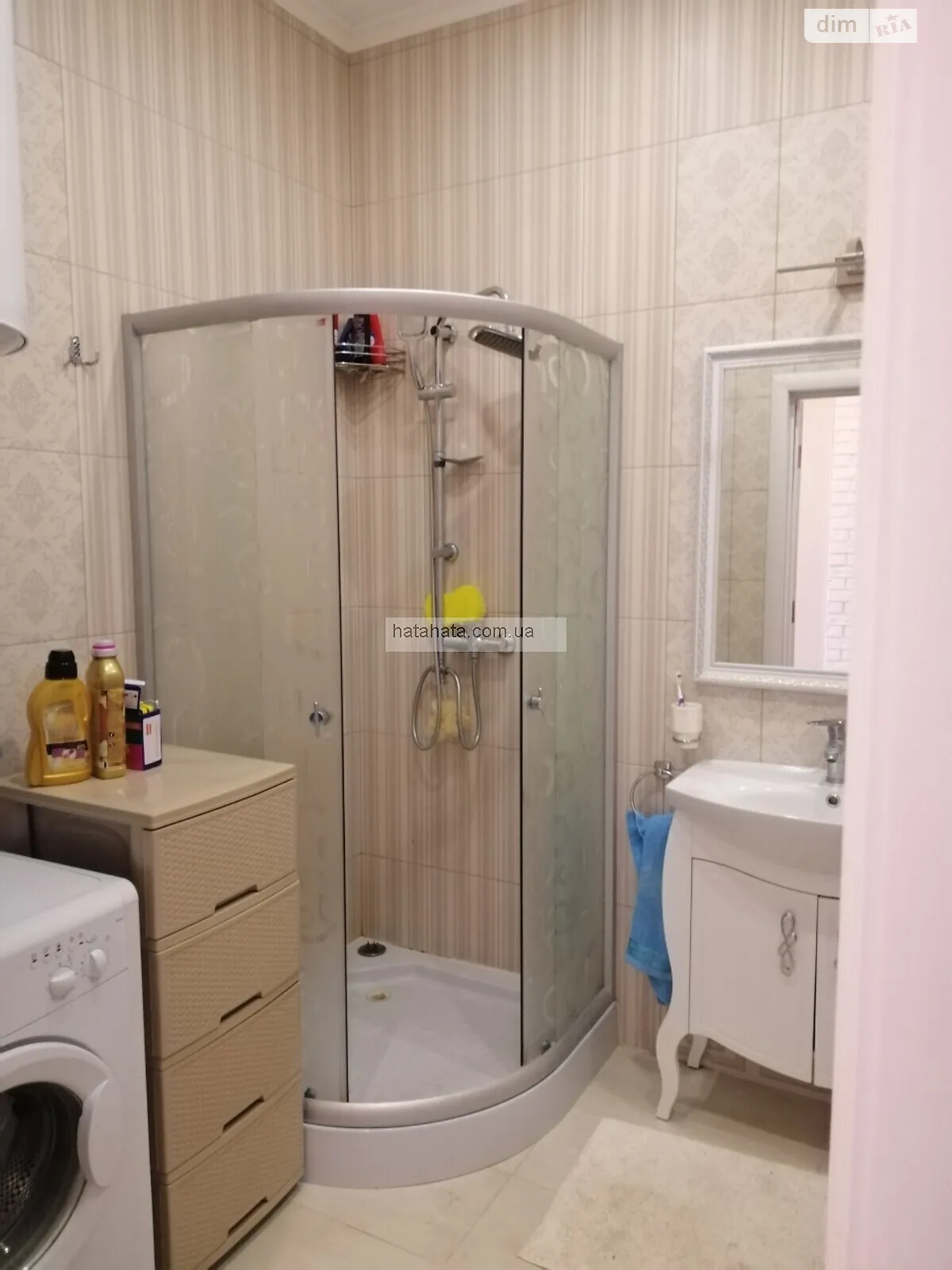 Продається 2-кімнатна квартира 82 кв. м у Чорноморську, пров. Хантадзе, 3 - фото 1