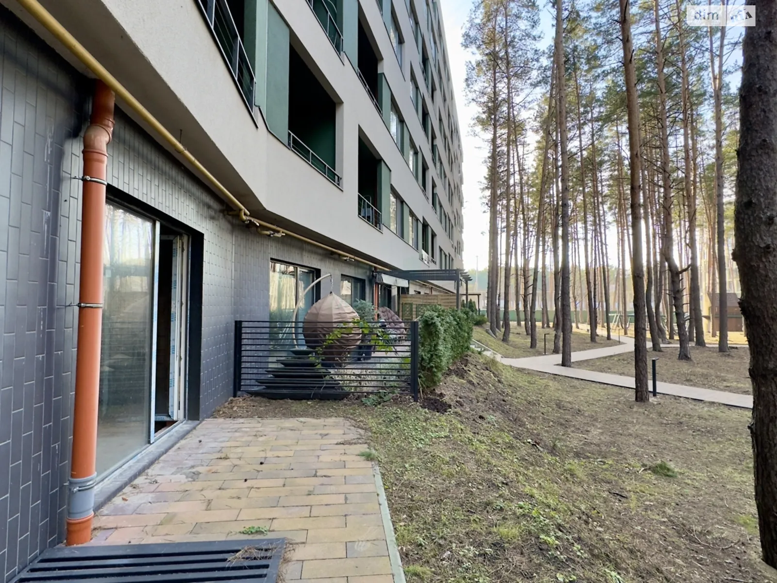 Продается 2-комнатная квартира 81 кв. м в Гостомеле - фото 1