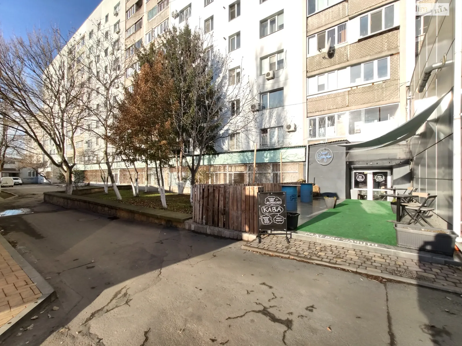 Продается объект сферы услуг 34 кв. м в 10-этажном здании - фото 2