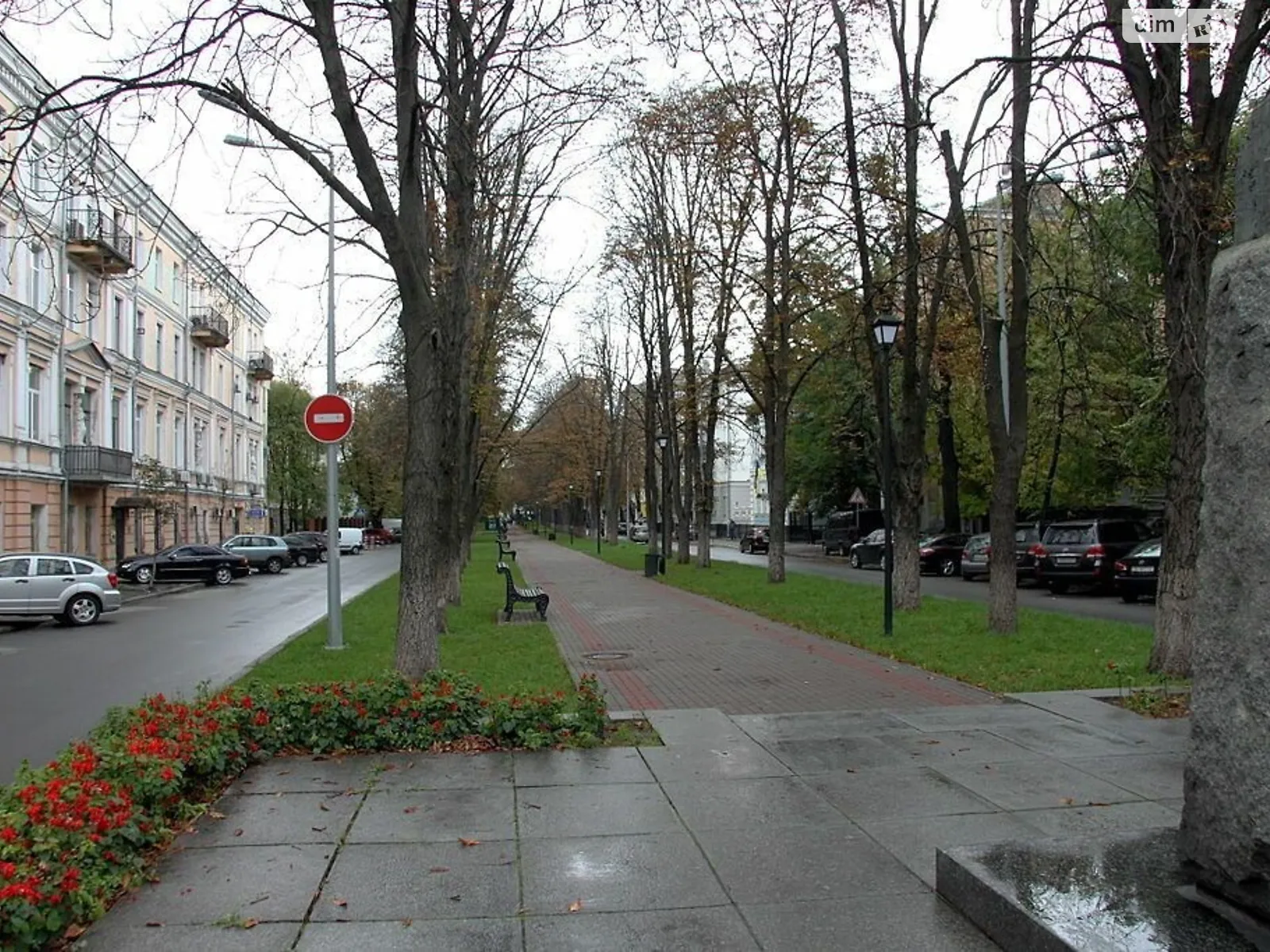 Продается помещения свободного назначения 1173 кв. м в 4-этажном здании, цена: 4000000 $