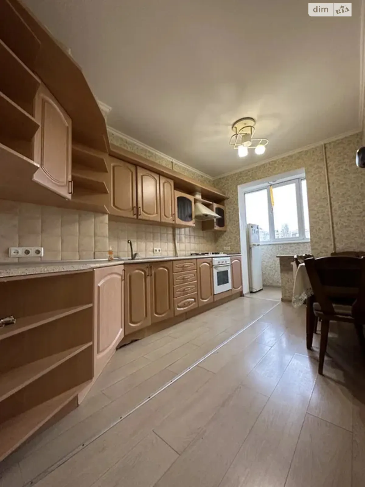Продается 3-комнатная квартира 70 кв. м в Одессе, ул. Ильфа и Петрова