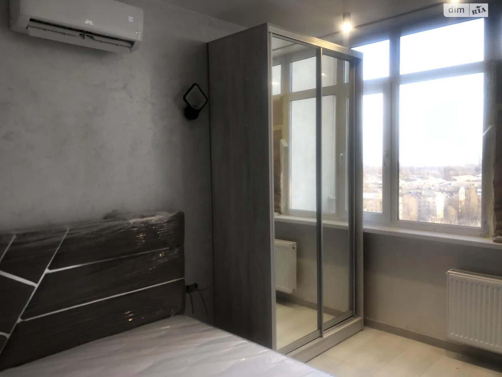 Продается 1-комнатная квартира 28 кв. м в Киеве, цена: 49900 $