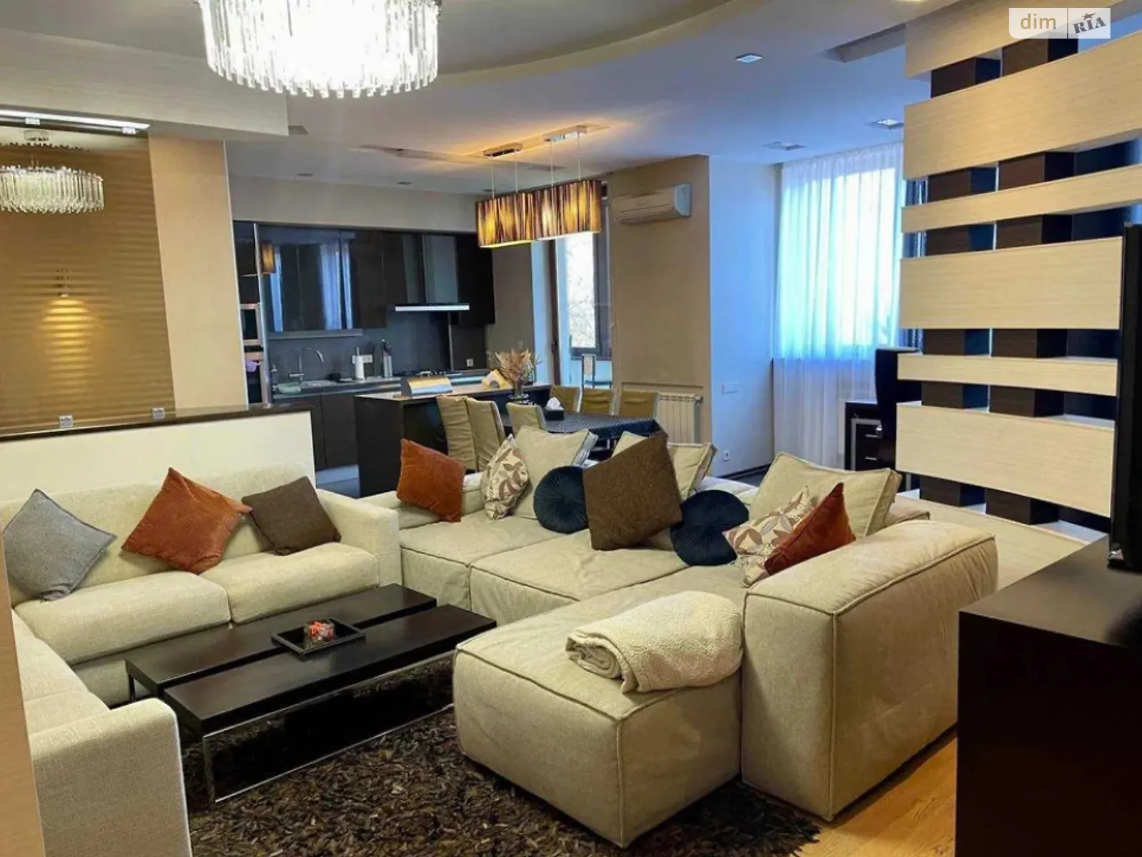 Продается 4-комнатная квартира 160 кв. м в Харькове - фото 1