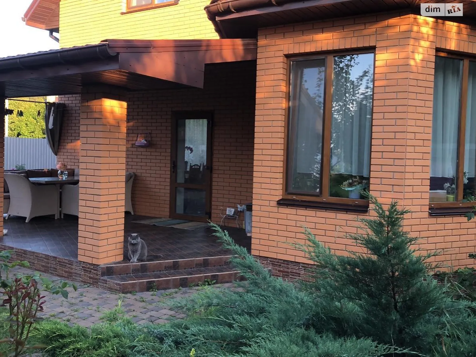 Продається будинок 2 поверховий 200 кв. м з каміном, цена: 235000 $ - фото 1