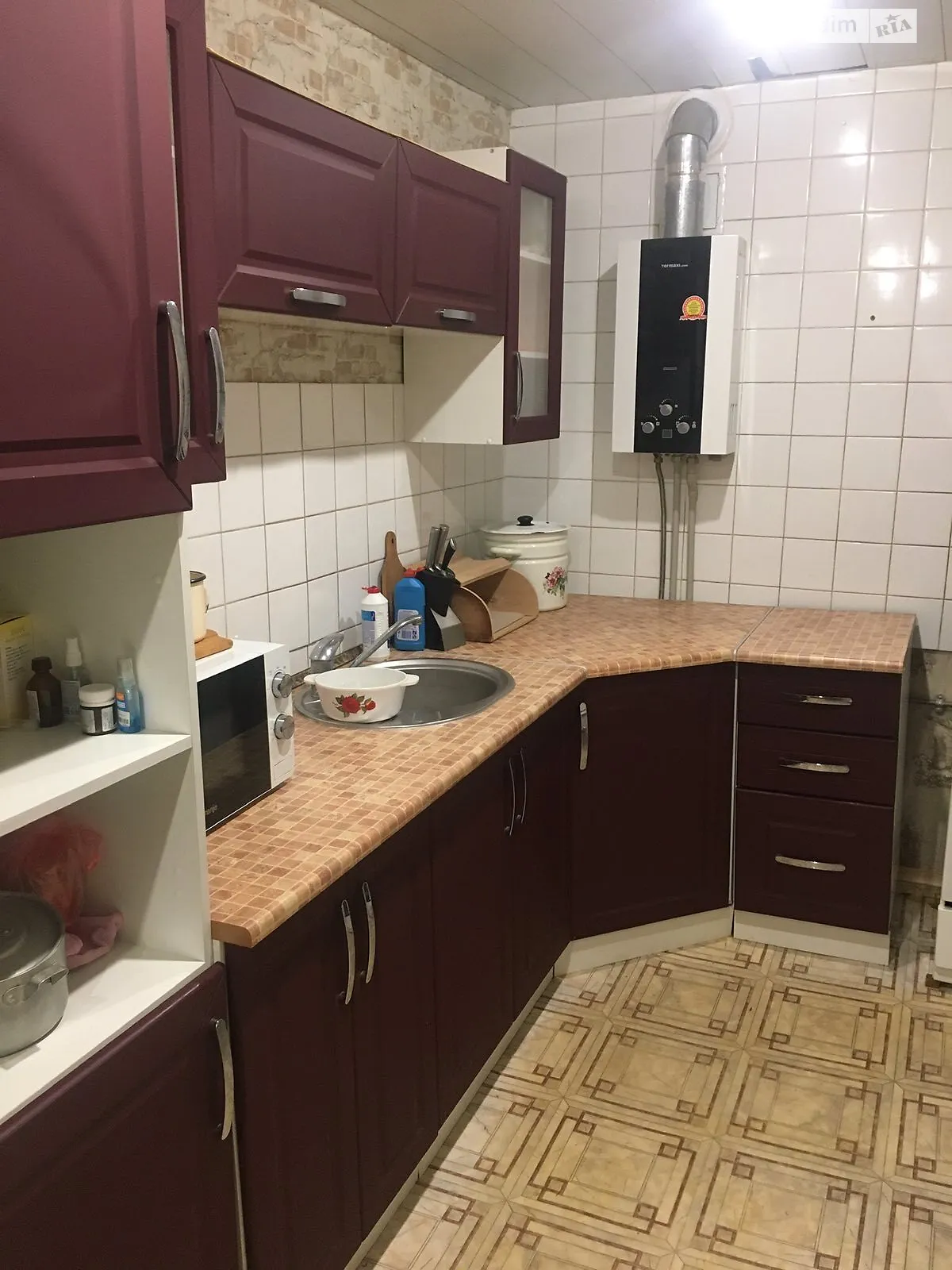 Продается 3-комнатная квартира 68 кв. м в Константиновке, цена: 6500 $