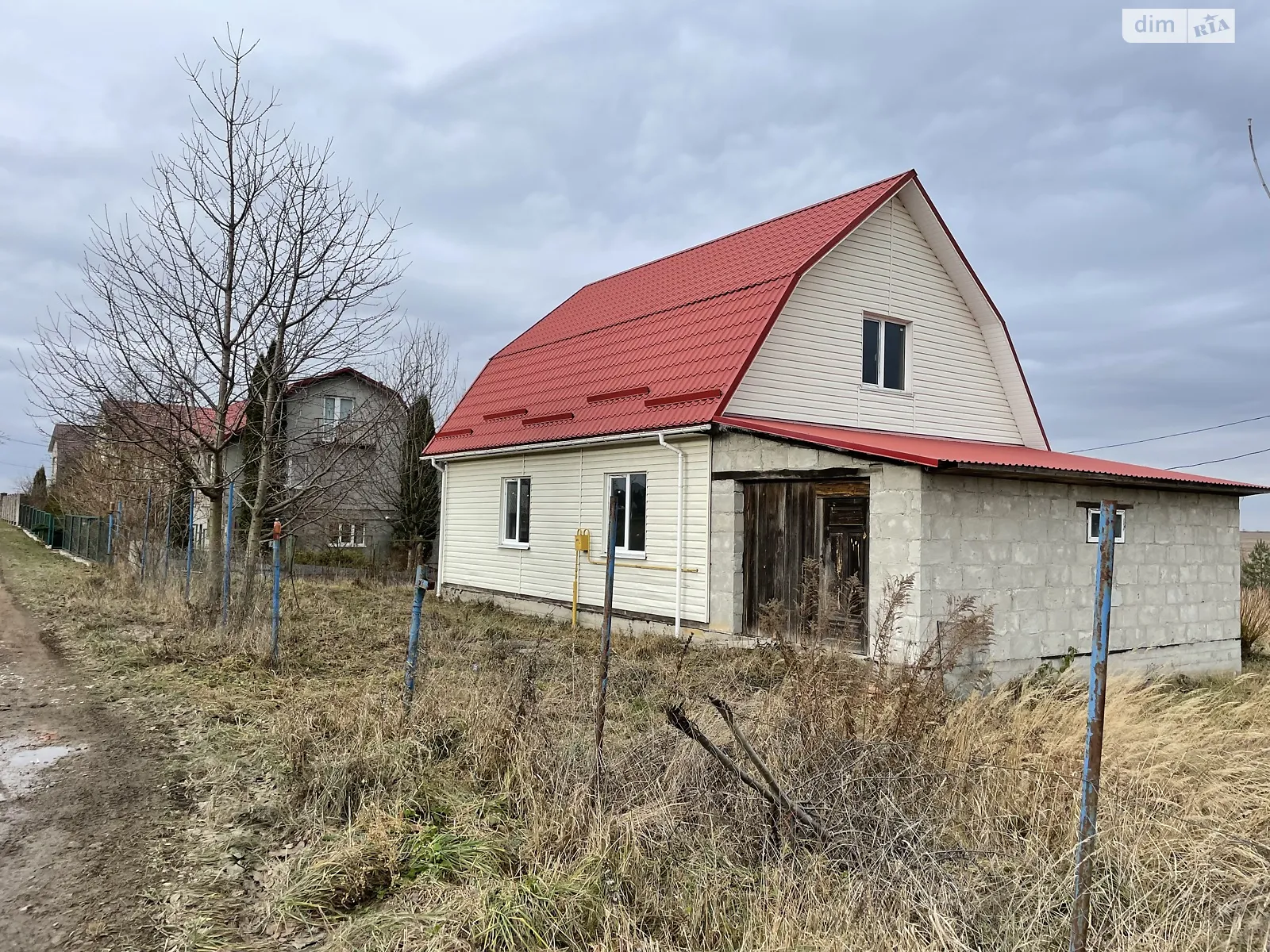 Продається будинок 2 поверховий 110 кв. м з садом, Нова