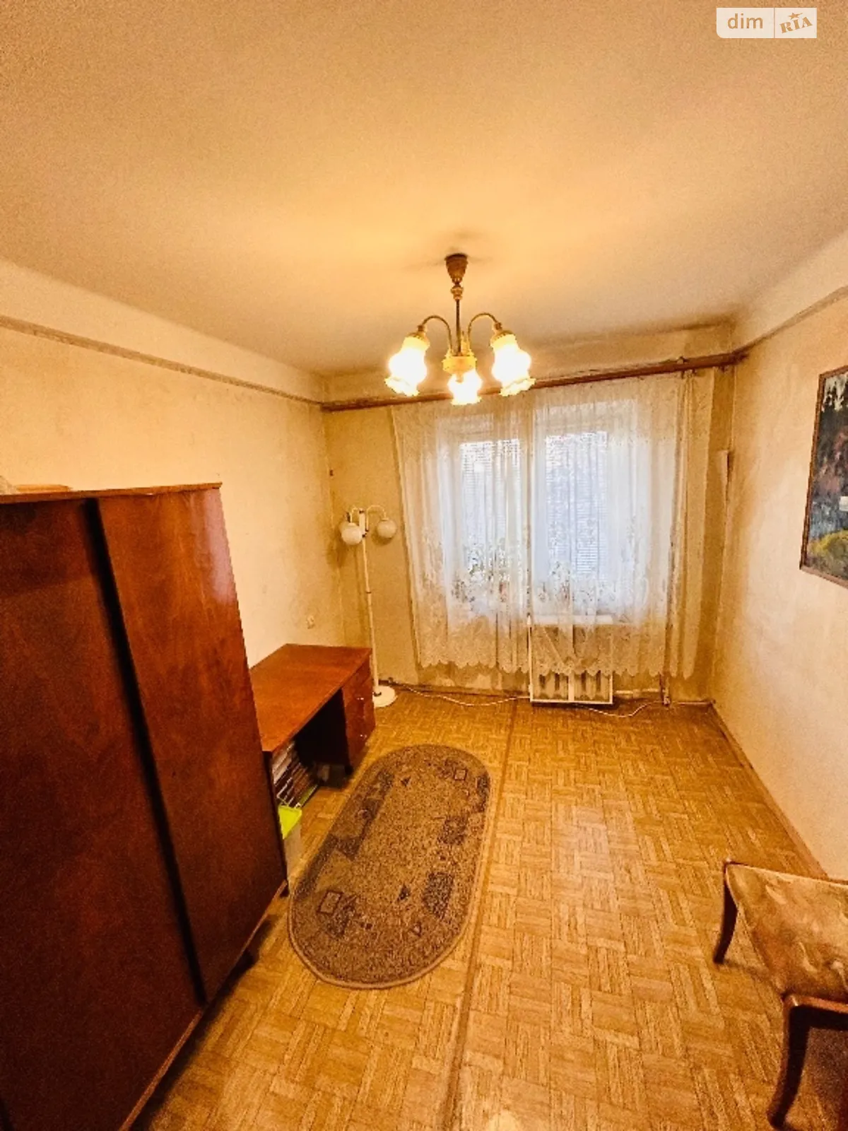 Продается 3-комнатная квартира 59.5 кв. м в Киеве, ул. Зодчих, 36