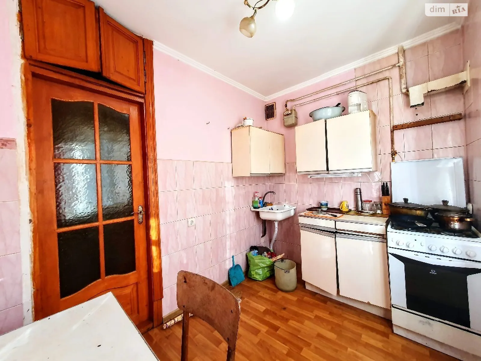 Продается 3-комнатная квартира 73 кв. м в Черновцах - фото 2