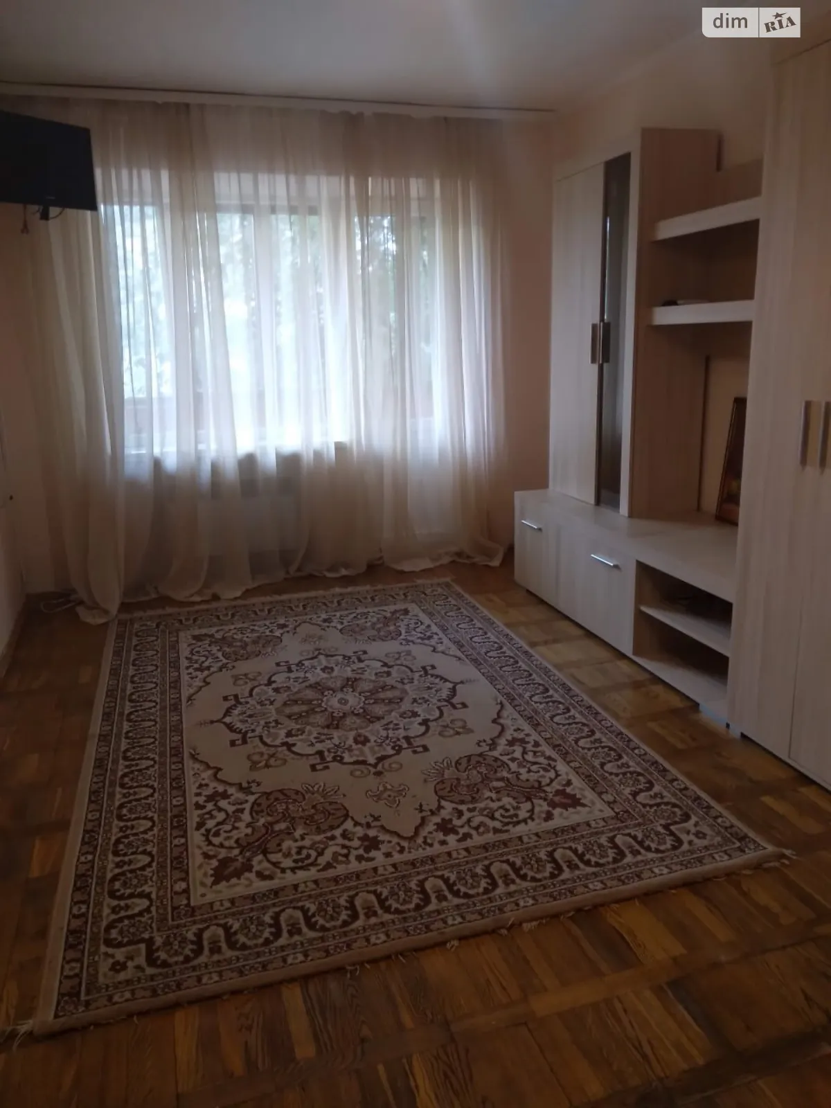 Продается 1-комнатная квартира 31 кв. м в Ужгороде, цена: 31500 $