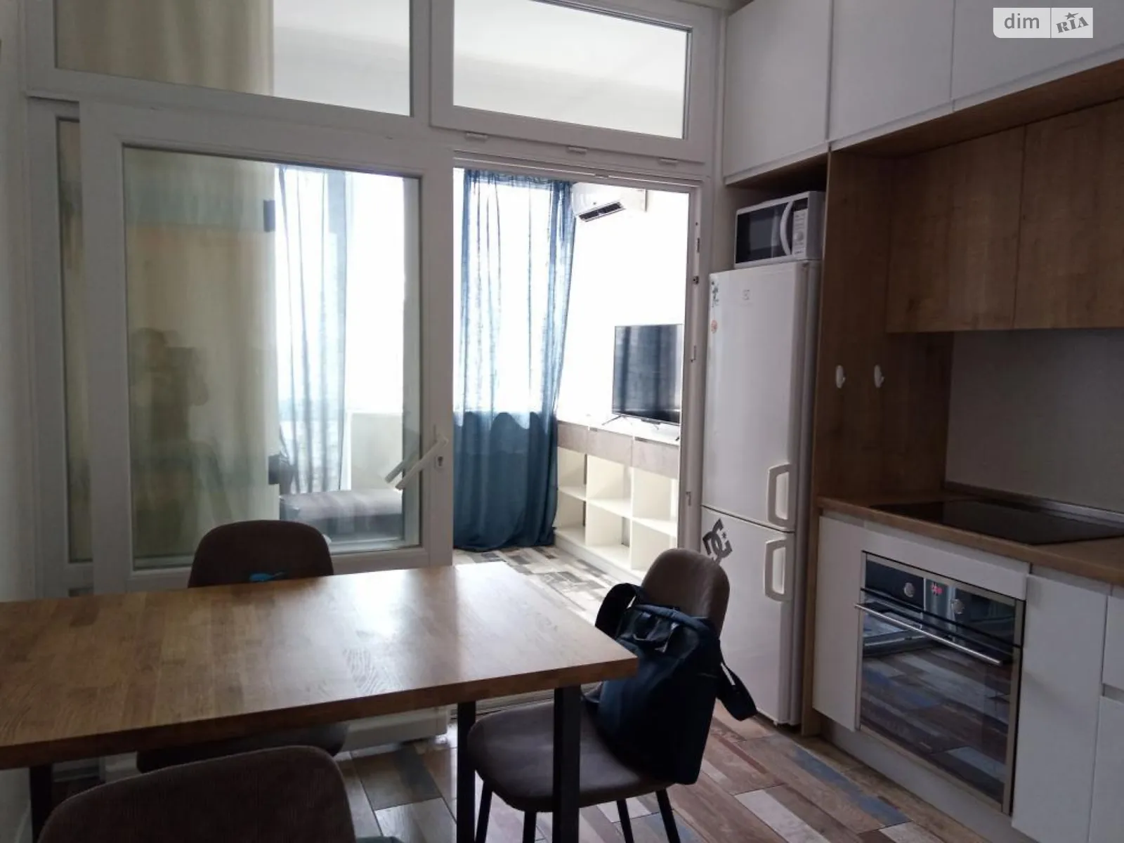 Продается 1-комнатная квартира 39 кв. м в Киеве, ул. Борщаговская, 152А
