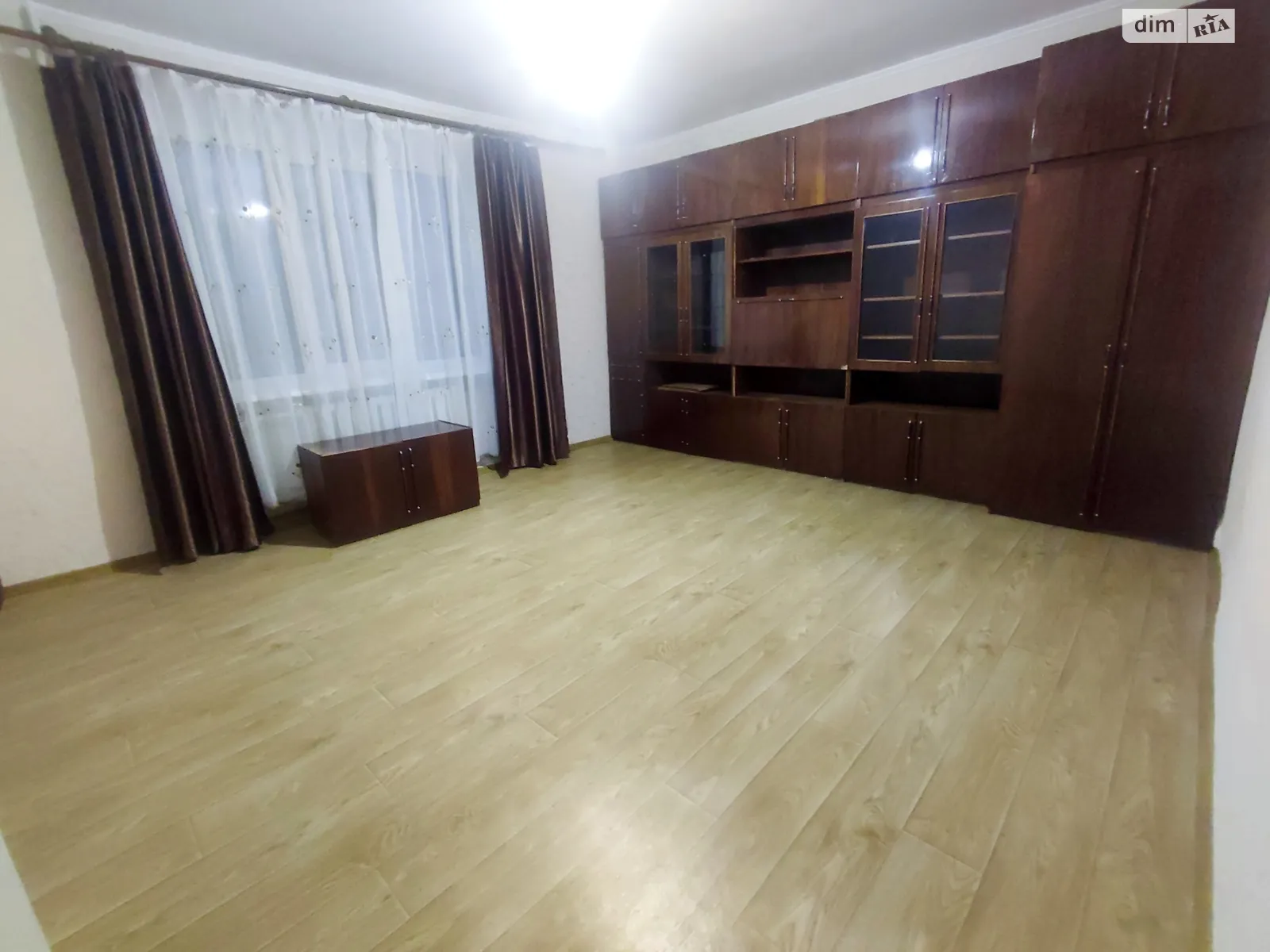 Продается 1-комнатная квартира 33 кв. м в Сумах