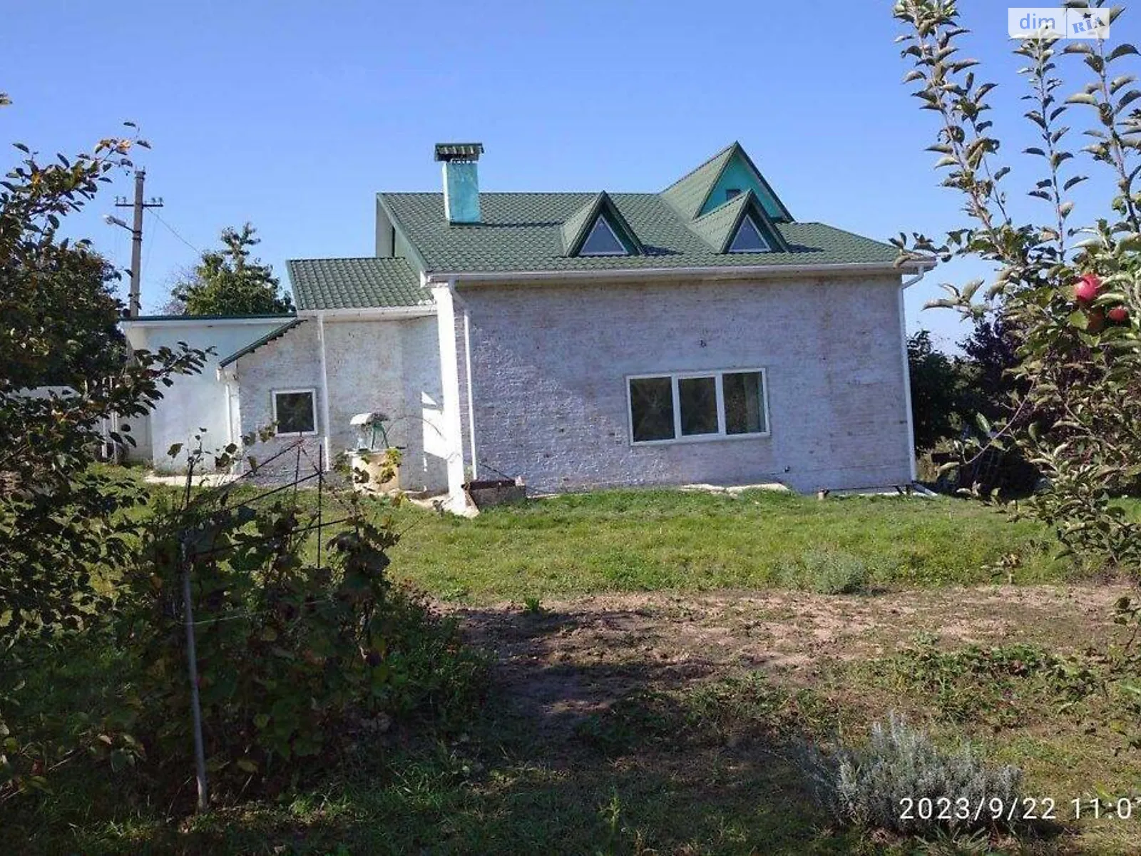 Продается дом на 2 этажа 132 кв. м с садом, цена: 123000 $ - фото 1