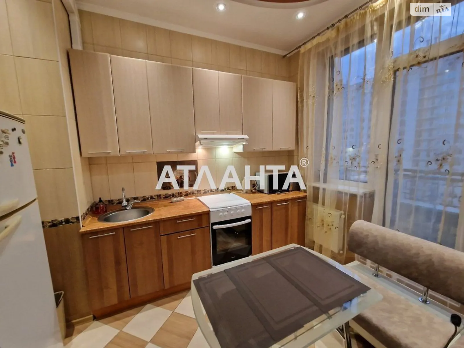 Продается 1-комнатная квартира 40.8 кв. м в Одессе, ул. Жемчужная, 3 - фото 1