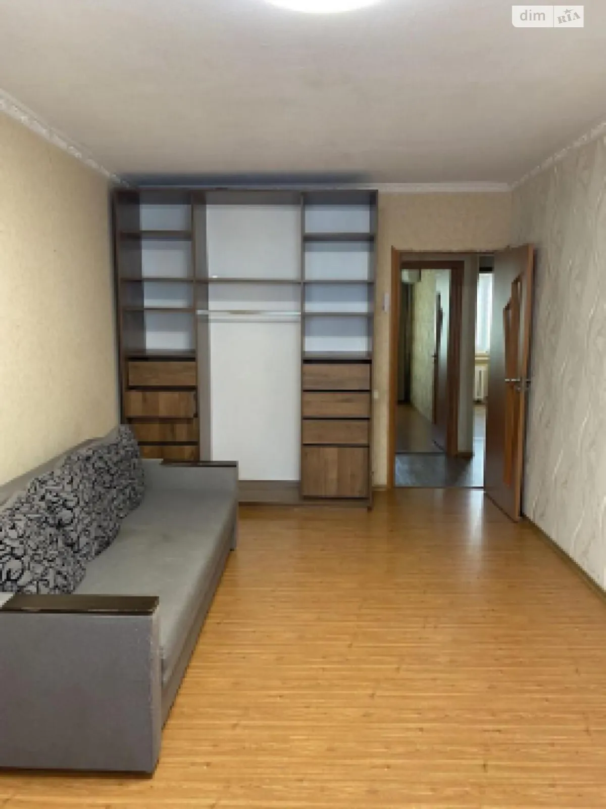 Продается 2-комнатная квартира 48 кв. м в Днепре, просп. Петра Калнышевского