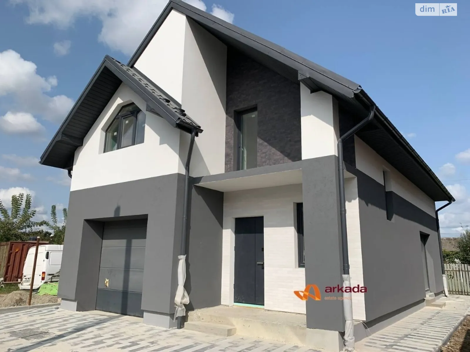 Продается дом на 2 этажа 132 кв. м с беседкой, цена: 116000 $ - фото 1