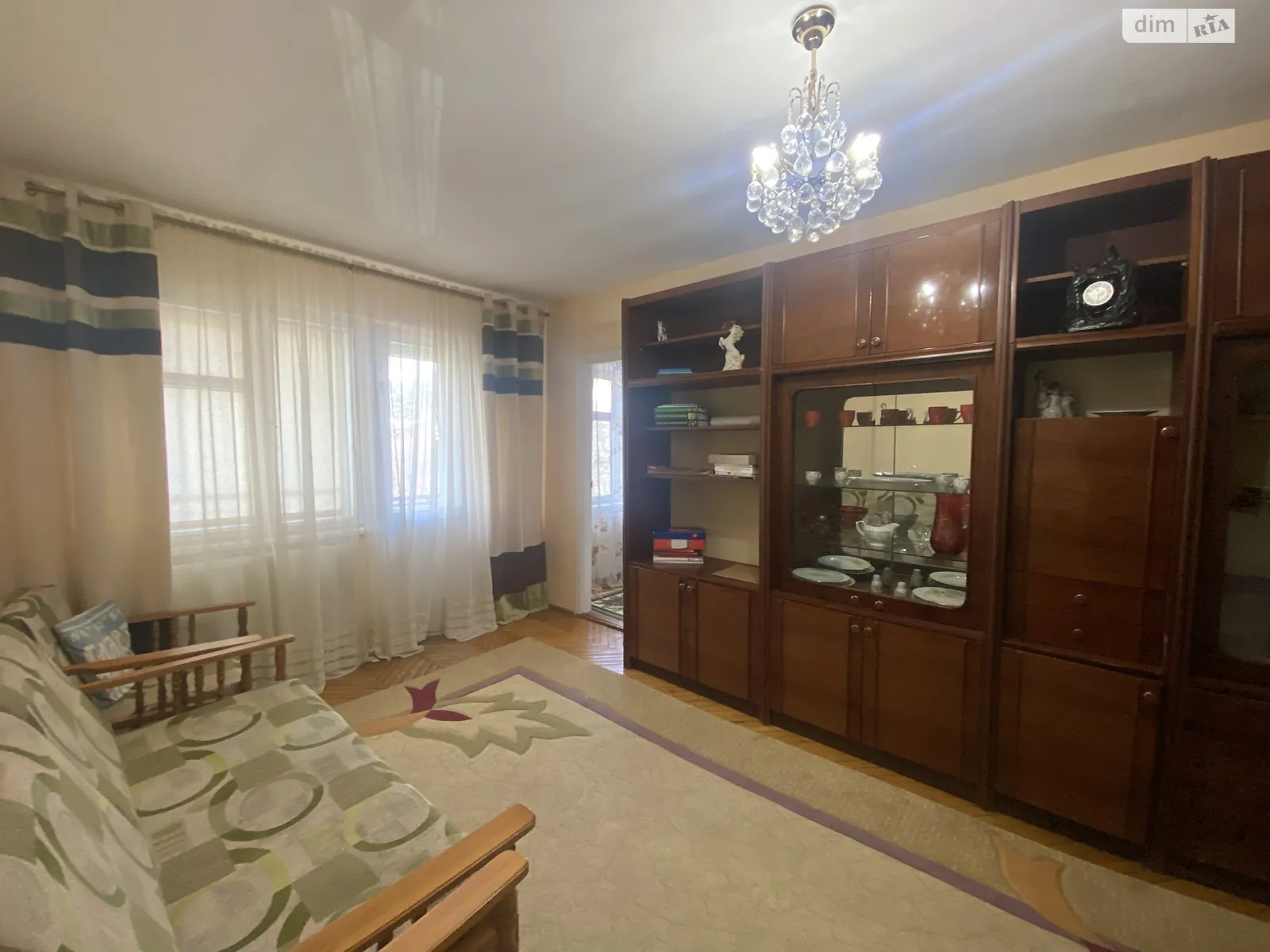 Продается 2-комнатная квартира 43 кв. м в Ужгороде, цена: 44000 $