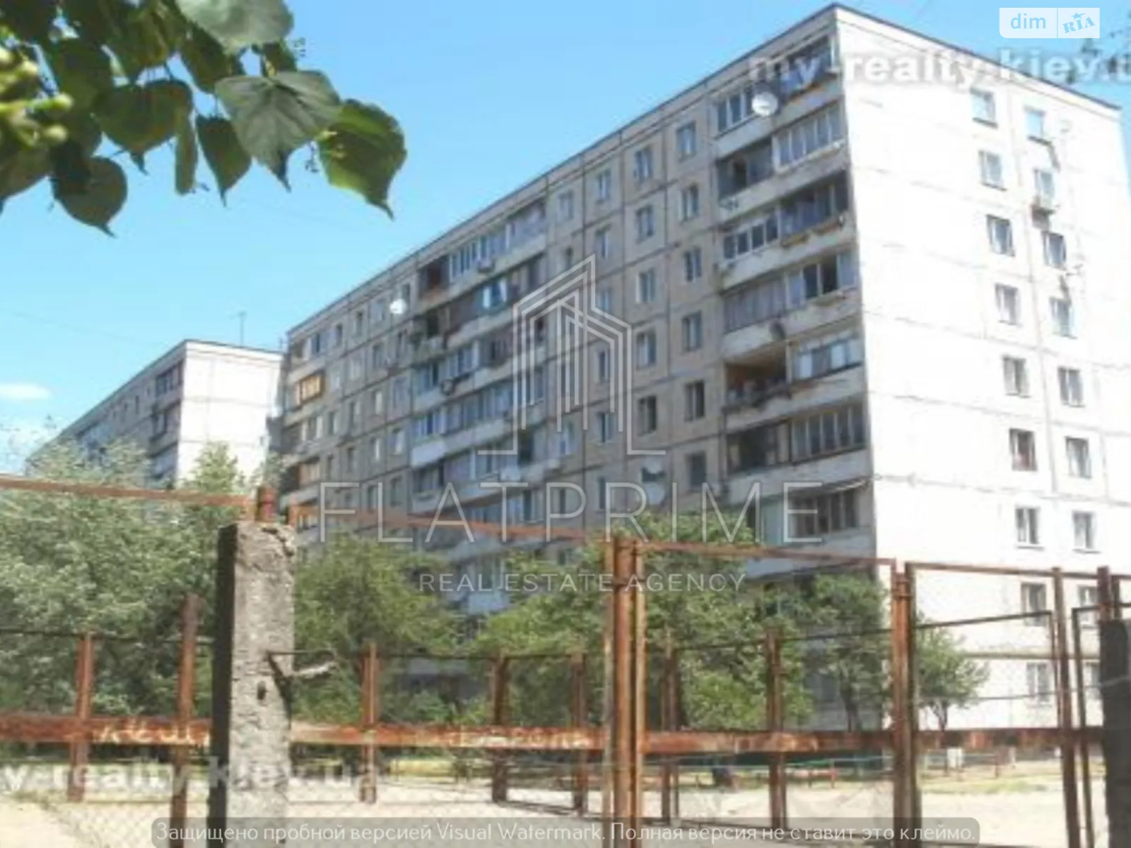 Продается 3-комнатная квартира 62 кв. м в Киеве, просп. Воскресенский(Перова), 48А