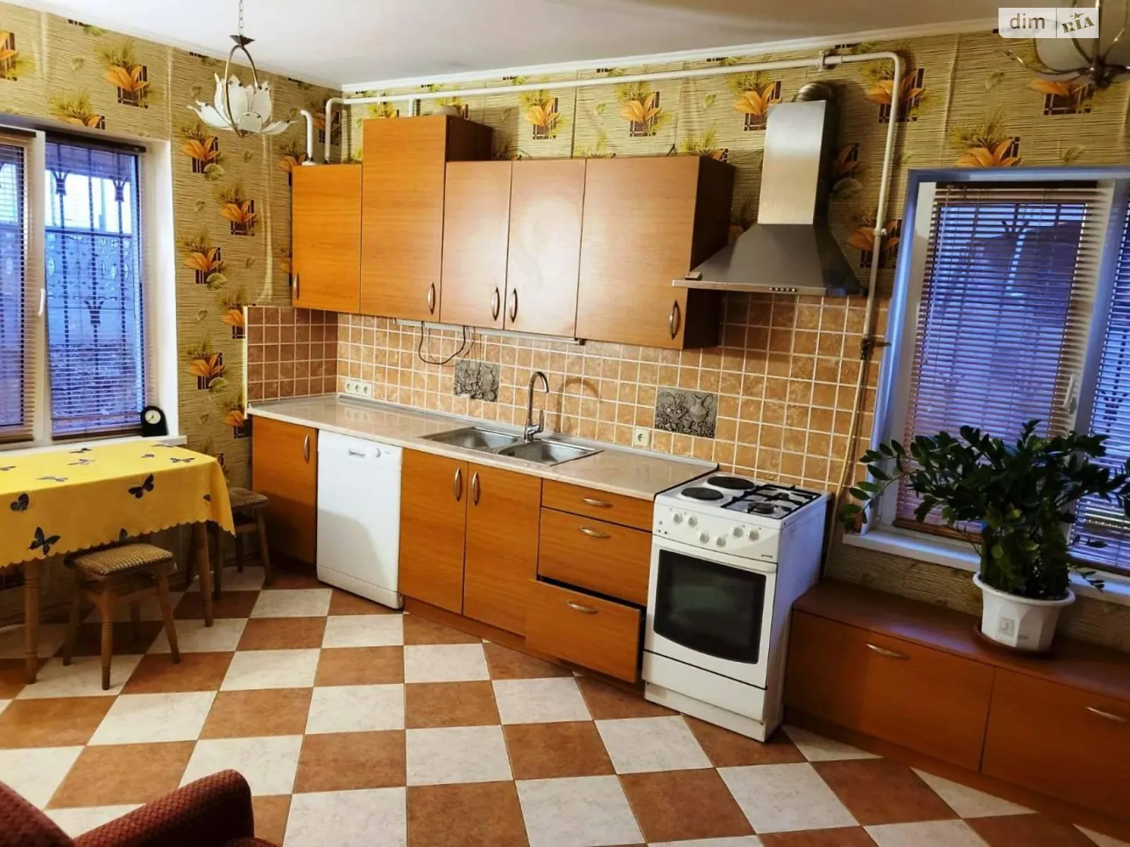 Продается 1-комнатная квартира 43 кв. м в Одессе, просп. Свободы - фото 1