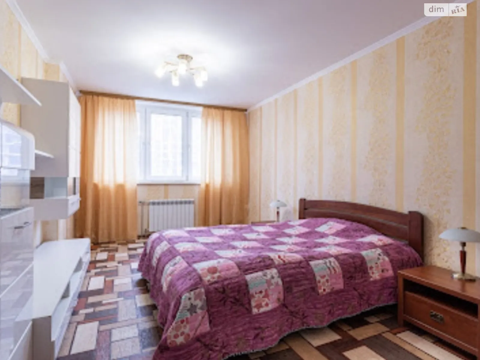 Продается 2-комнатная квартира 67 кв. м в Киеве, ул. Урловская, 23Б