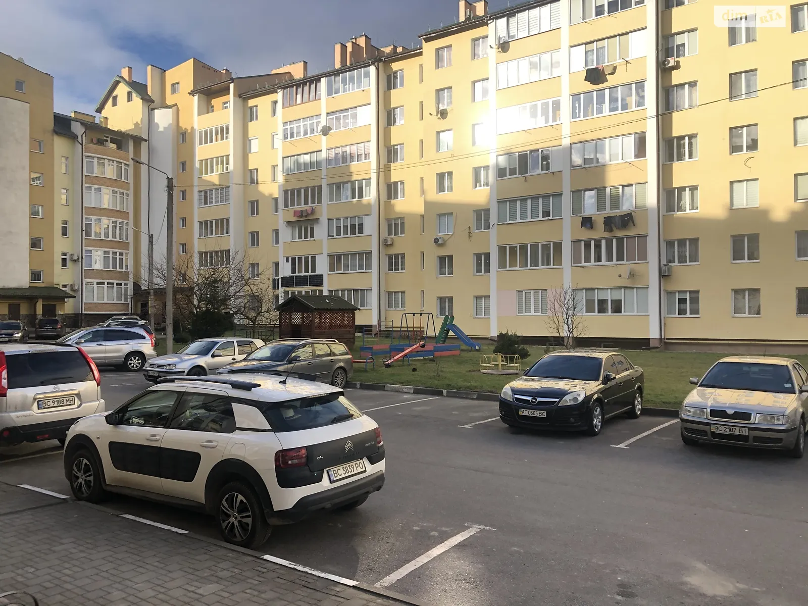 Продается 3-комнатная квартира 83 кв. м в Стрые, цена: 62250 $