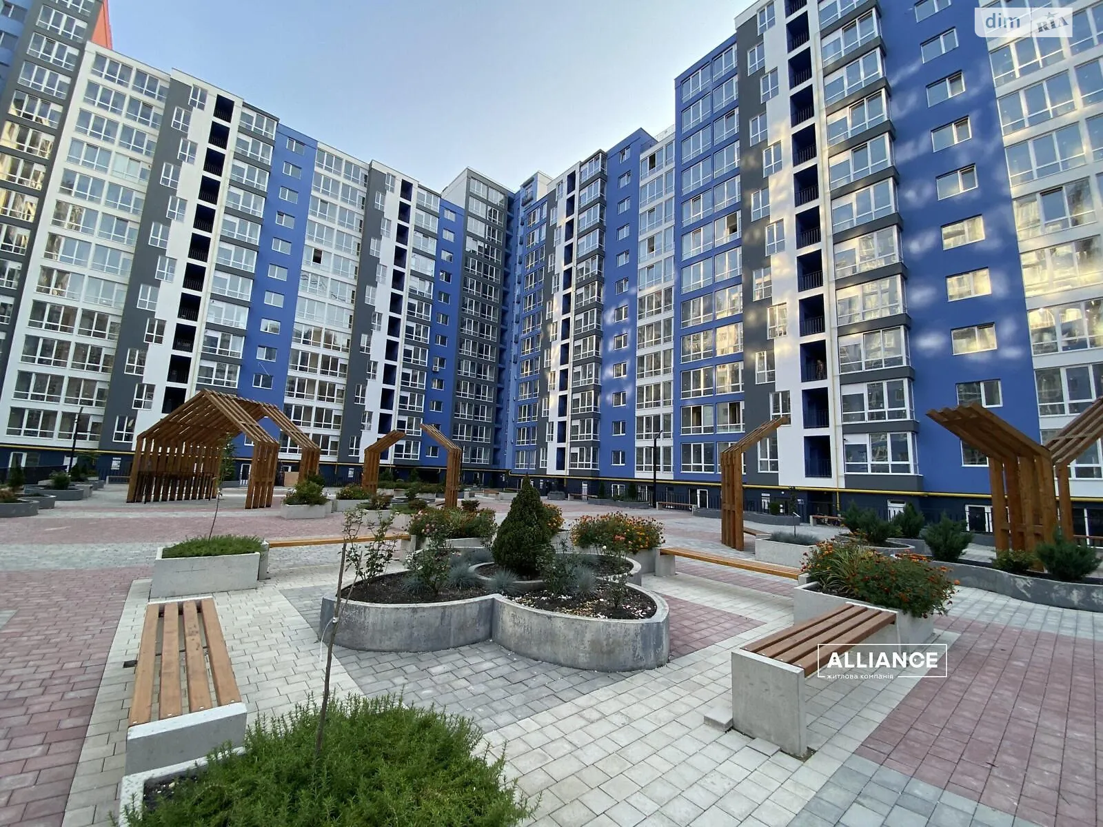 Продается 1-комнатная квартира 34.3 кв. м в Ивано-Франковске, ул. Княгинин - фото 1