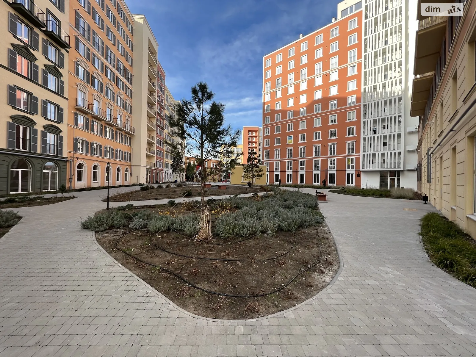 Продается 1-комнатная квартира 34 кв. м в Одессе, ул. Инглези - фото 1