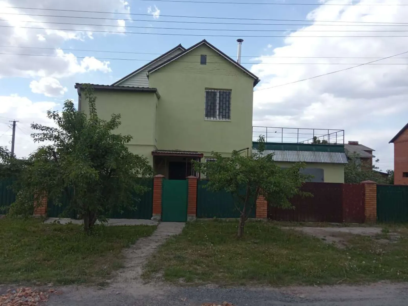 Продается дом на 2 этажа 151 кв. м с подвалом, цена: 77000 $ - фото 1