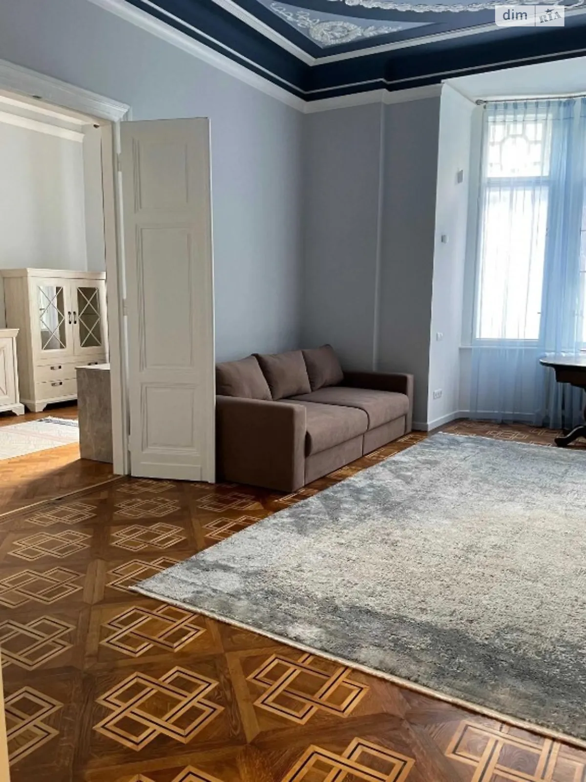Сдается в аренду 3-комнатная квартира 130 кв. м в Львове - фото 3