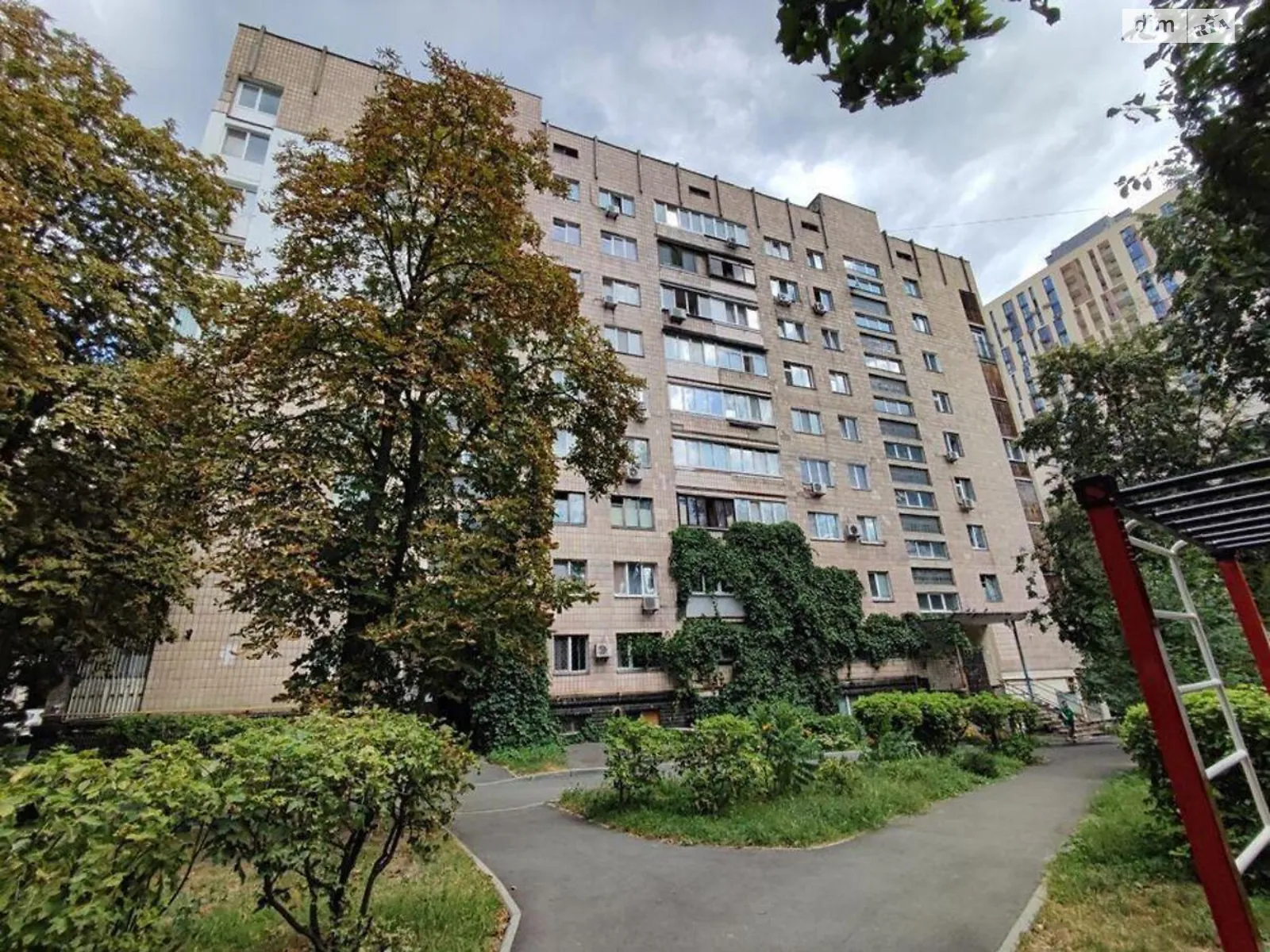 Продается 3-комнатная квартира 80 кв. м в Киеве, ул. Шовкуненко, 5